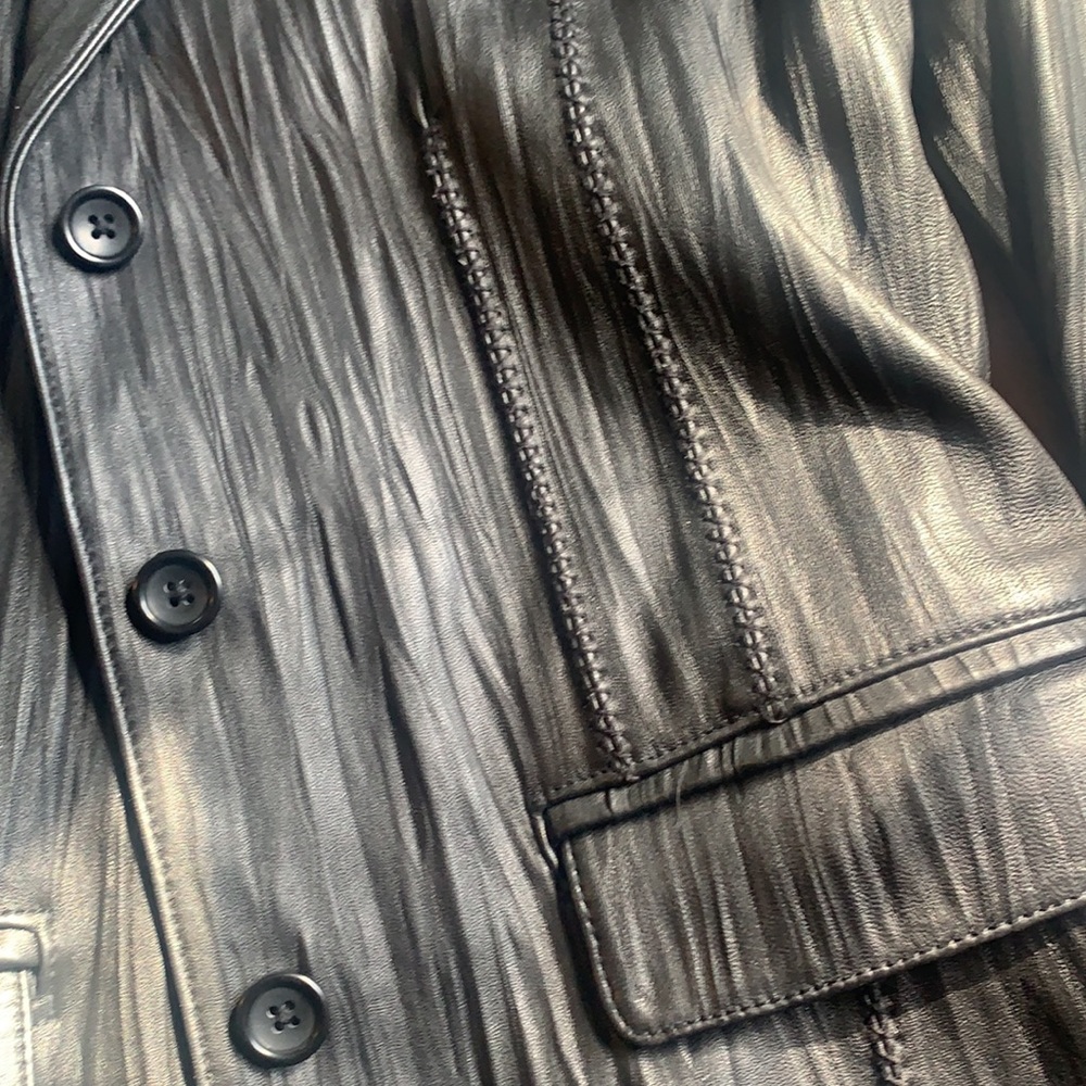 Leather jacket - Picture 7 of 8